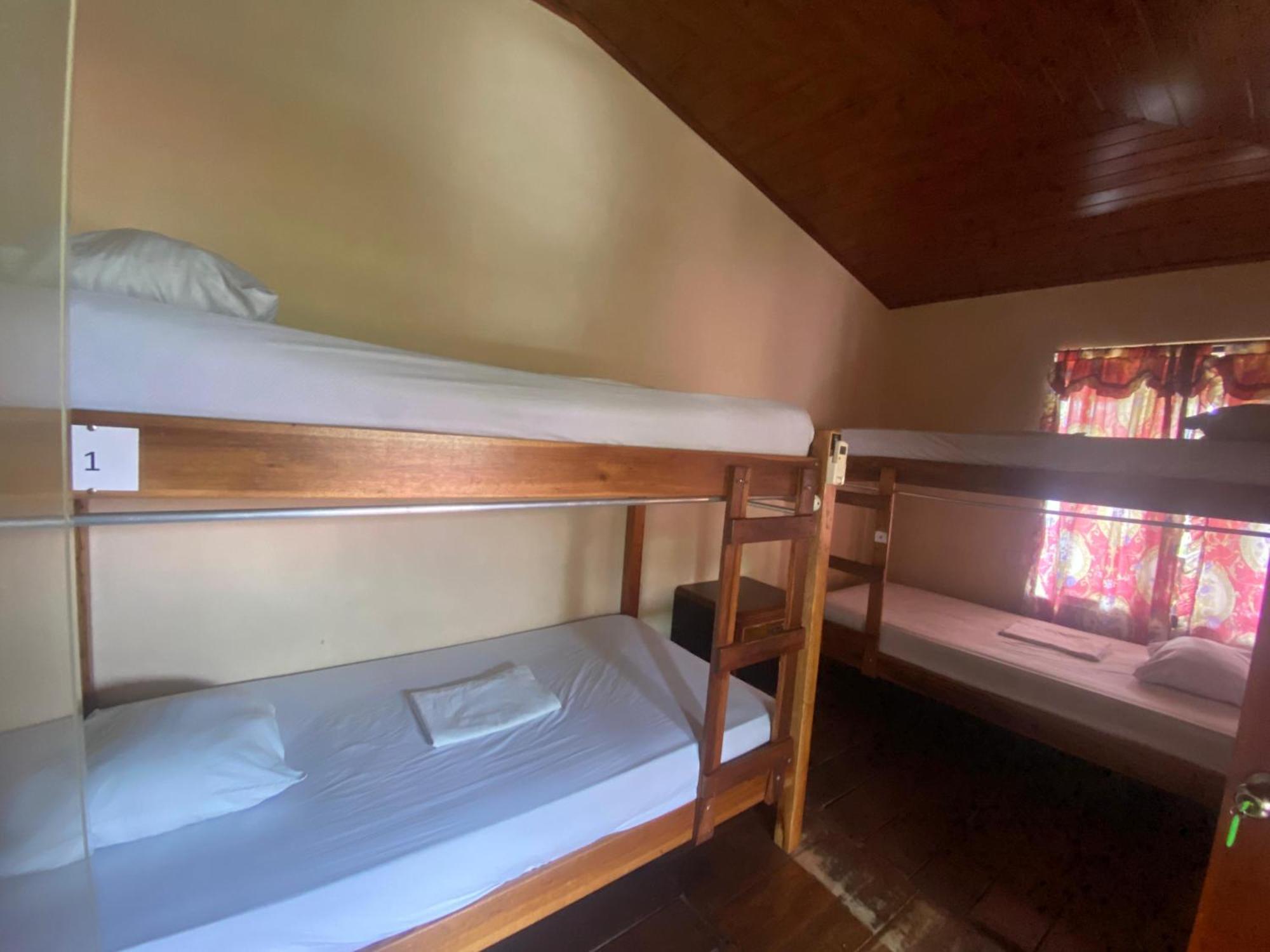 Hotel La Choza Inn La Fortuna Екстериор снимка