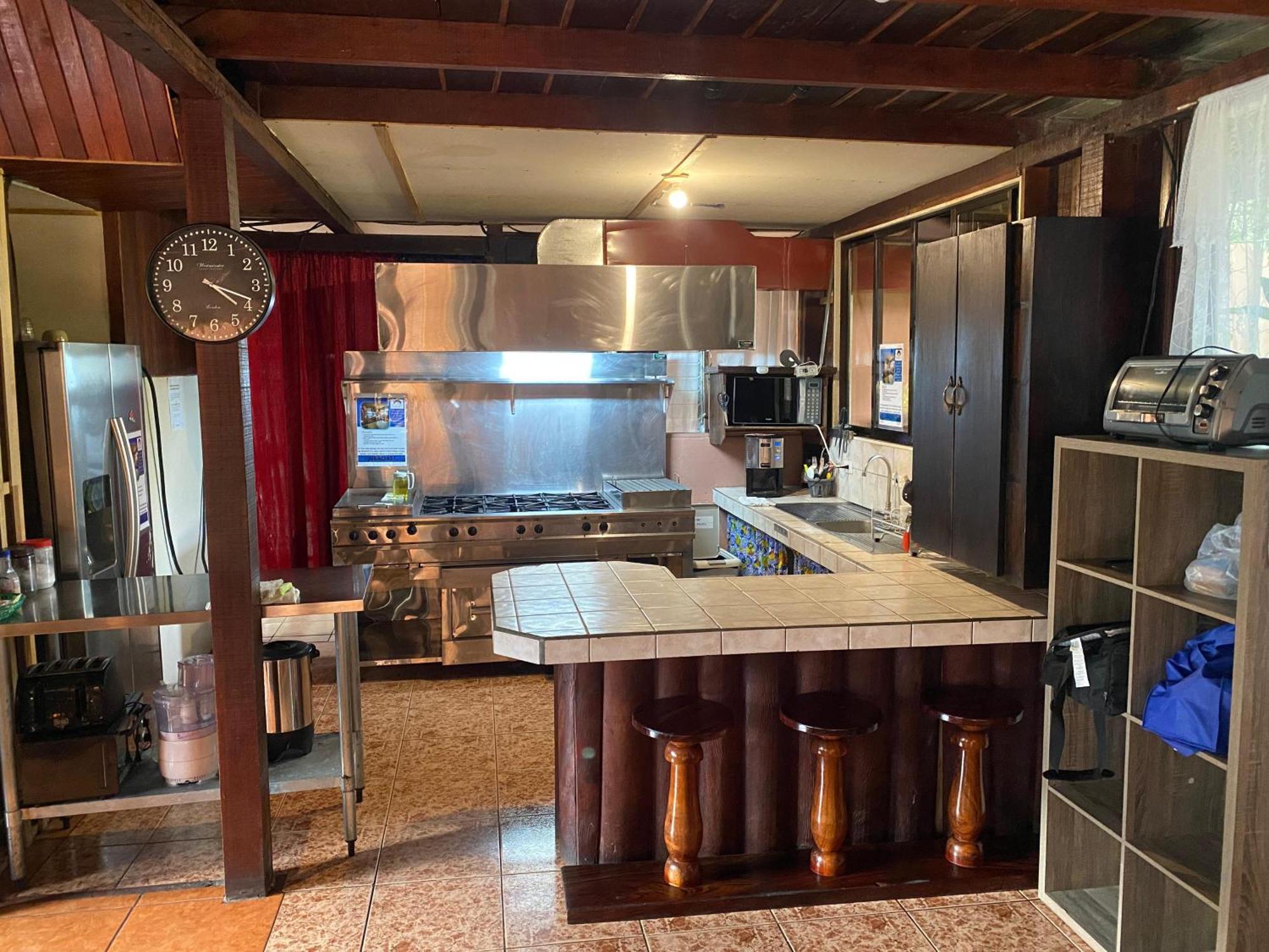 Hotel La Choza Inn La Fortuna Екстериор снимка